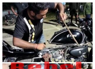 गाड़ी में सांप देखते ही खुद कर बचाई जान, जितेंद्र ने किया साप का रेस्क्यू