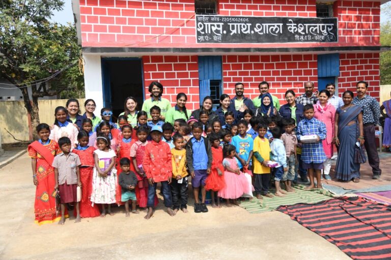 बालको के विश ट्री पहल से समुदाय के बच्चों को मिली खुशियां