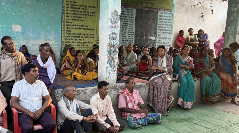 10 साल से केंद्र में बैठी भाजपा सरकार के कानों पर जूं तक नहीं रेंग रही