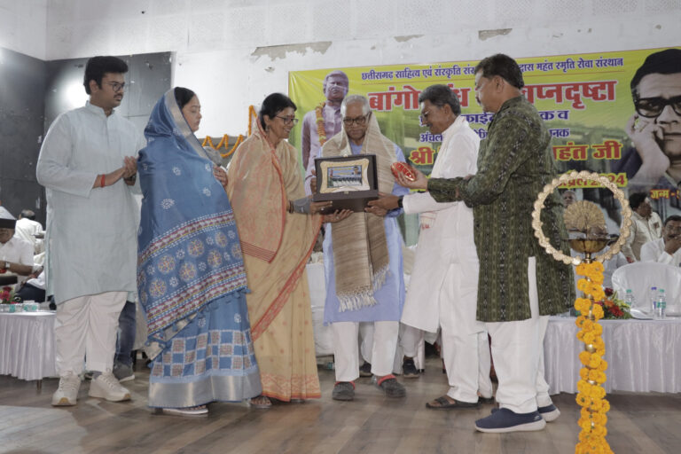 महंत परिवार जांजगीर, कोरबा व छग का सदैव रहेगा ऋणी : डॉ. महंत