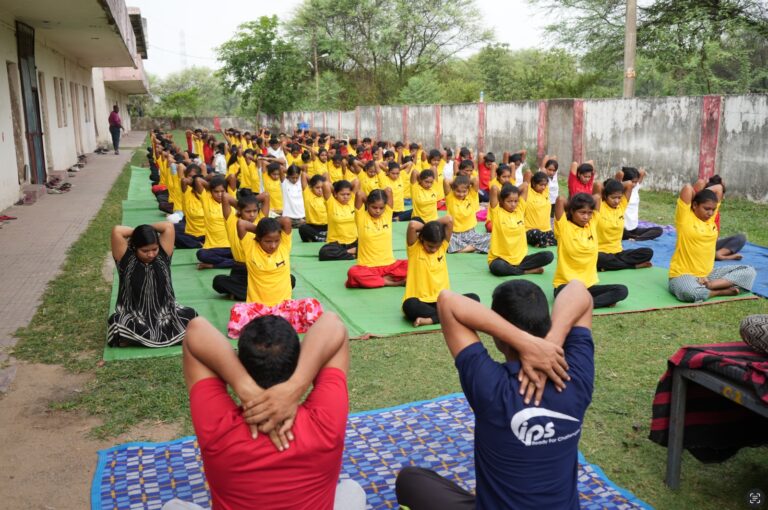 बालको ने विश्व योग दिवस पर किया विभिन्न योगाभ्यास शिविर का आयोजन